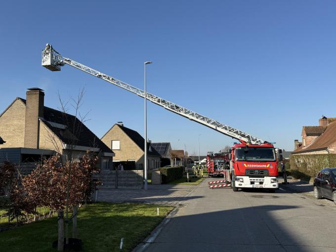 Bij aankomst bleek het om een schouwbrand te gaan.