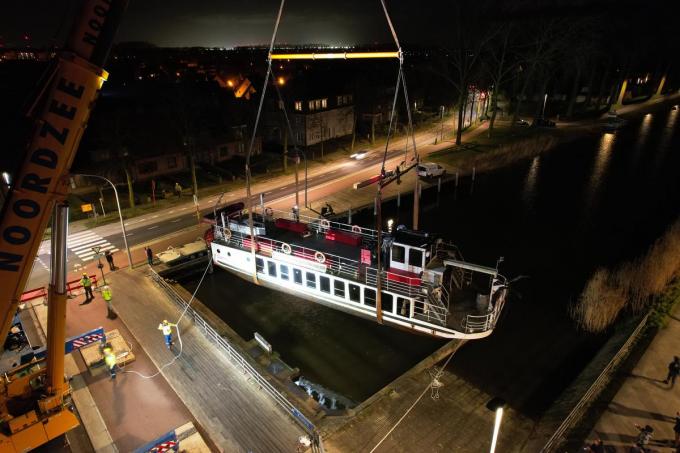 De Lamme Goedzak werd uit het water gehaald.