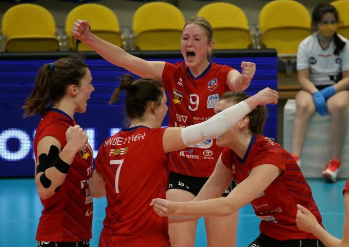 “Zo’n match in het Sportpaleis is toch iets helemaal anders dan alle andere wedstrijden”, vindt Manon Stragier.