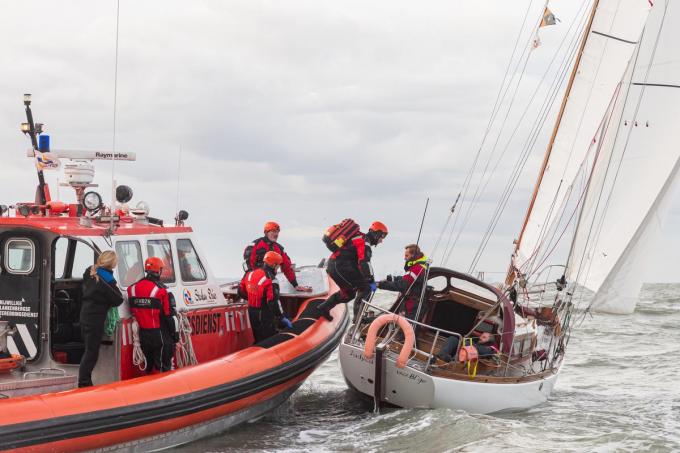 “Wij hebben één allesomvattend doel voor ogen: helpen en redden op zee”, klinkt het bij de redders.