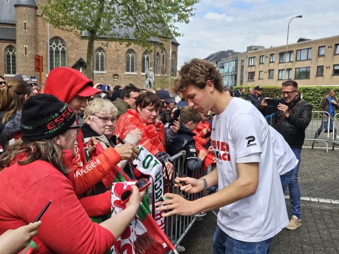 Ook de spelers waren erbij.