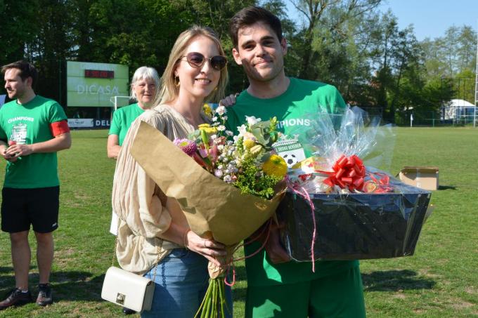Vincent Vervaecke was beslissend in zijn laatste match ooit en werd gehuldigd na afloop van de titelmatch.