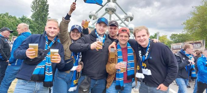 De broers Debackere uit Waregem met hun vrienden.