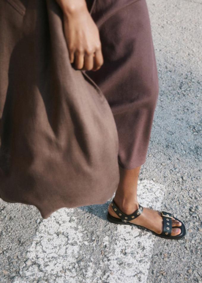 Sandalen met gespen en eyelets