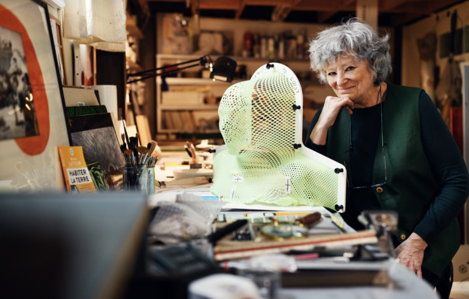 Françoise Schein, photographiée dans son atelier parisien par Renaud Callebaut pour Weekend (DR)