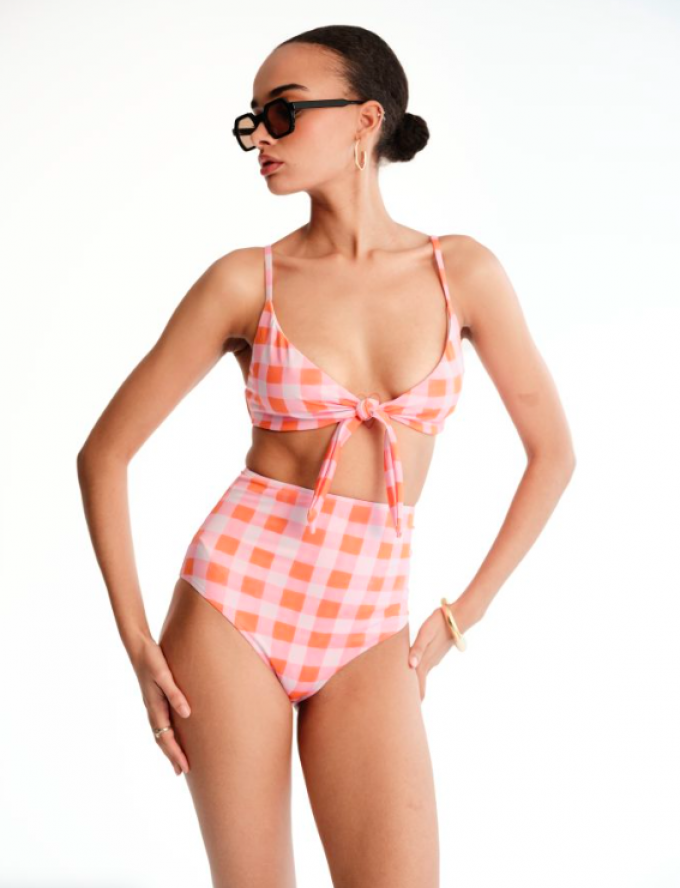 Le maillot à carreaux 
