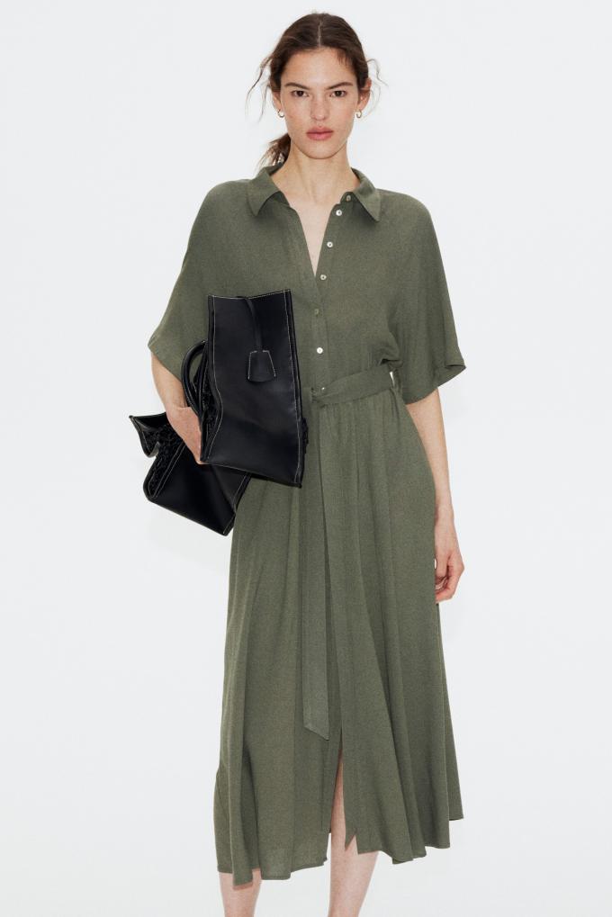 Robe chemise avec ceinture à nouer