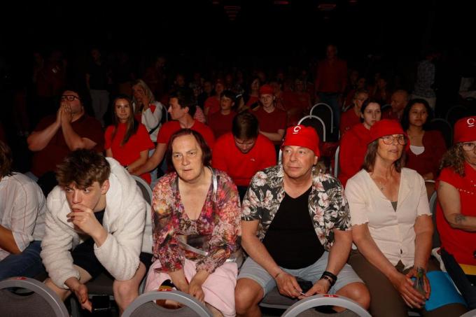 Het dolle enthousiasme maakte plaats voor een diepe ontgoocheling toen bleek dat Seppe er niet bij was.