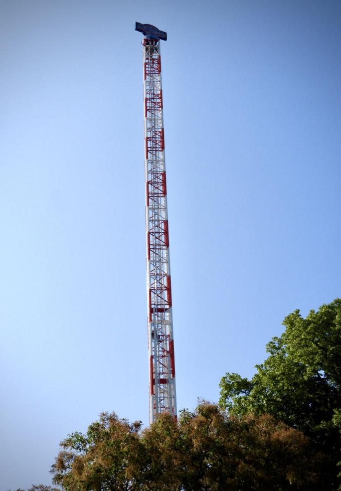 De Mission Impossible Tower op de Brugse Meifoor.