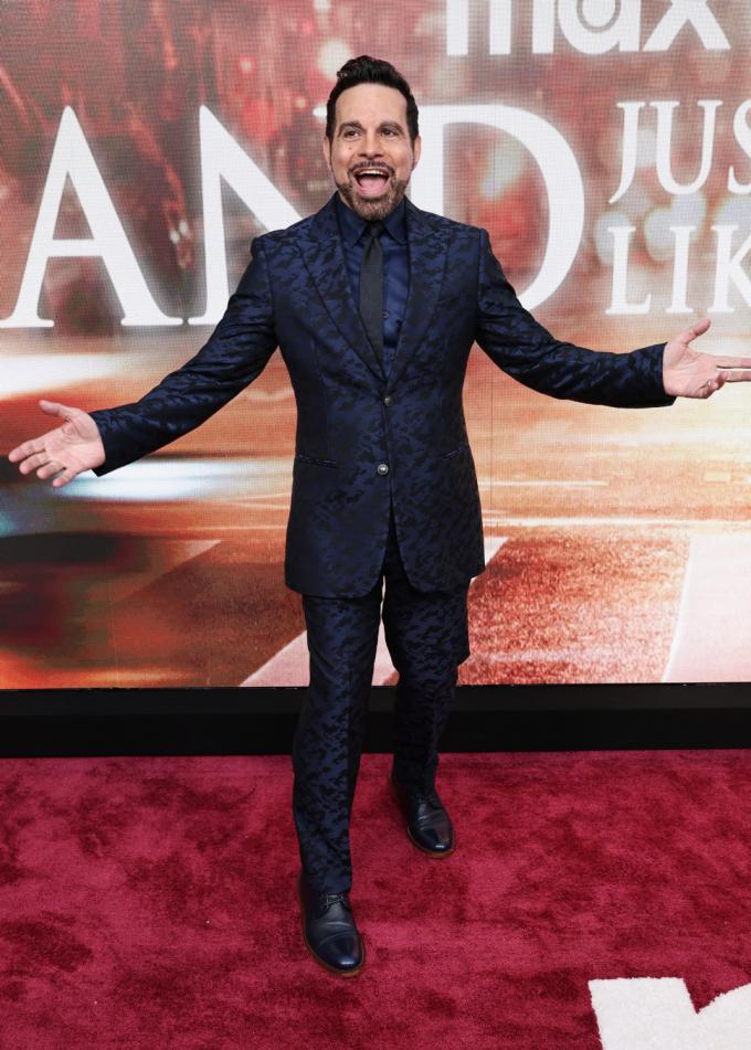 Mario Cantone (Anthony)