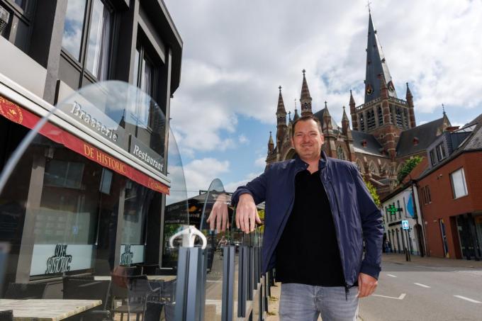 Steve Grymonprez (43) van restaurant De Historic. “Dit is voor ons de drukste periode van het jaar.”