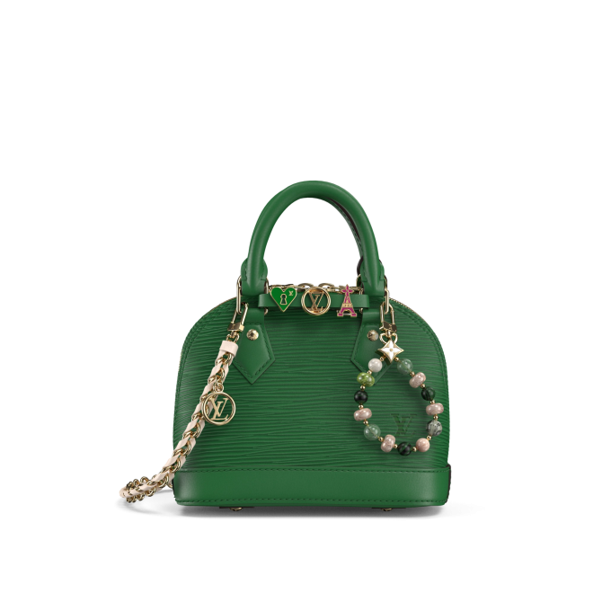 Le sac vert à breloques