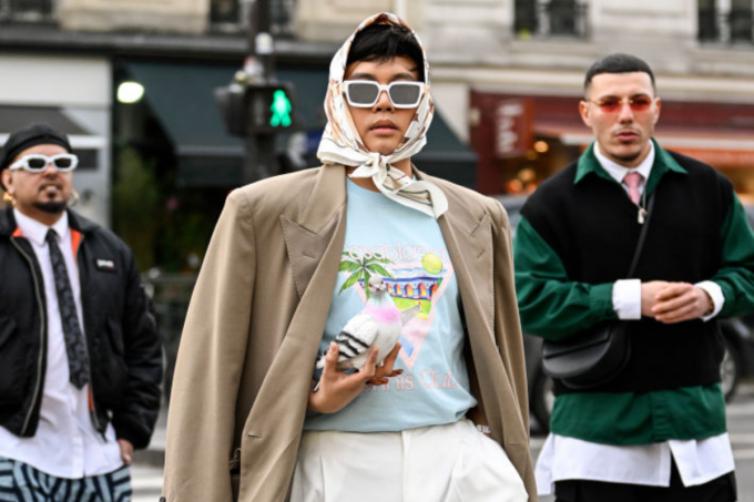 La pochette pigeon de Jonathan Anderson a pris son envol dans la mode - Getty Images