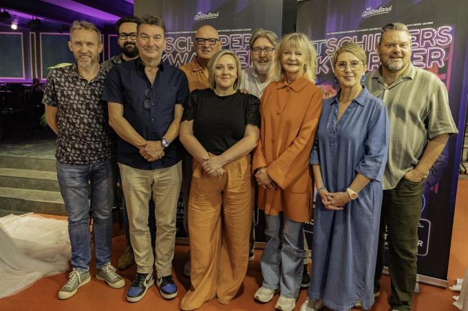 De cast van ‘t Schipperskwartier. Enkel Julie Daems (door haar huwelijk) was verontschuldigd.