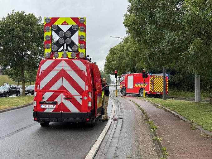 De brandweer kwam ter plaatse om het mazoutspoor te neutraliseren.