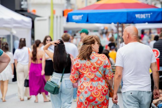 Kortrijk zet volop in op slow shopping en nodigt uit om de tijd te nemen om te snuisteren, proeven en ontdekken.