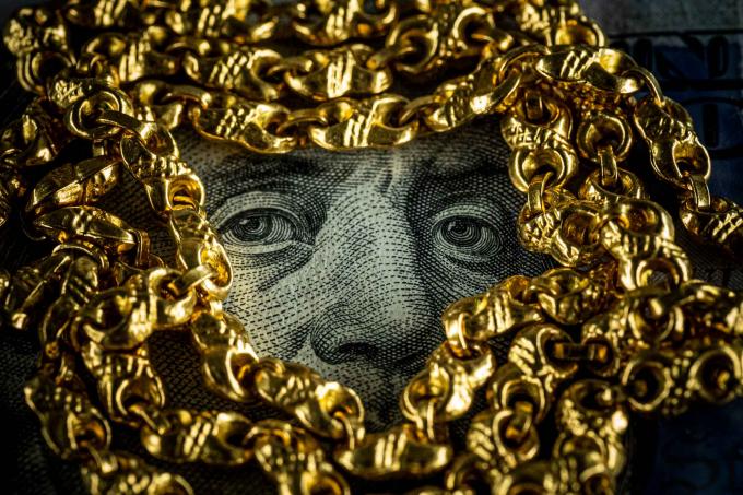 Qu’est-ce que le “debasement trade” et faut-il céder à cette vague boursière ?