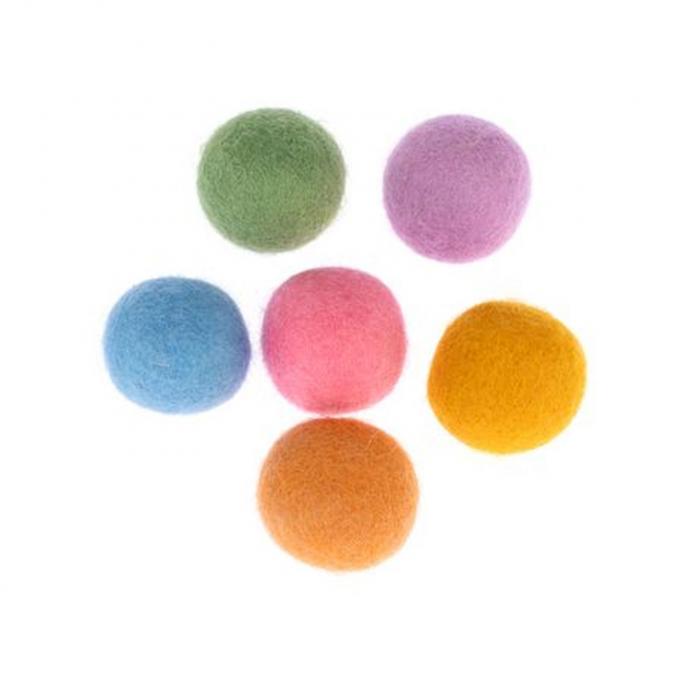 Set van 6 vilten balletjes