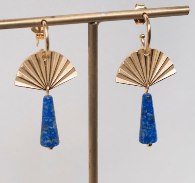 Gouden oorbellen met lapis lazuli