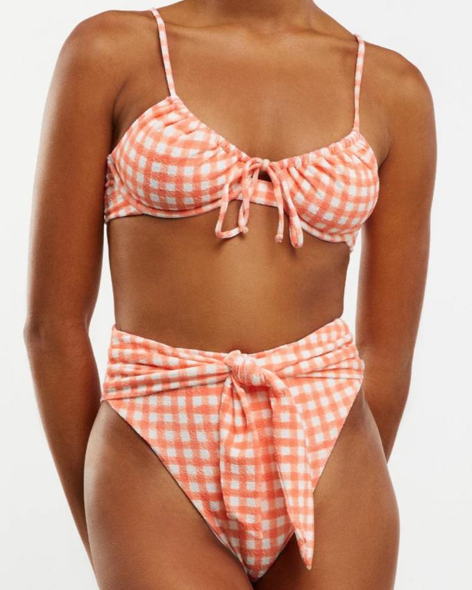 Coquette bikini met strikjes