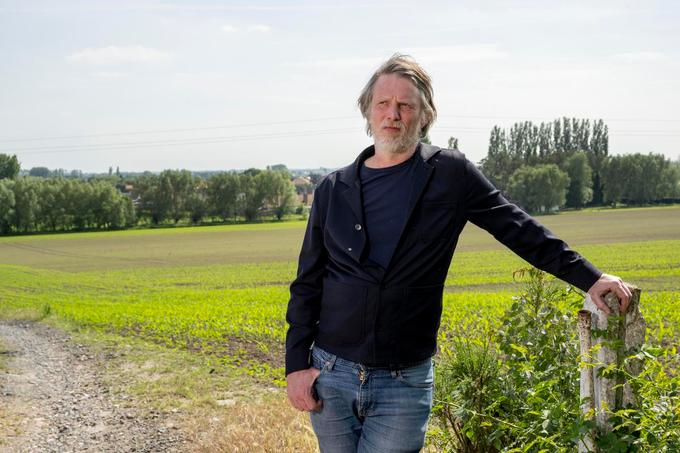 Hendrik aan de weide waar ooit Rock Torhout plaatsvond.