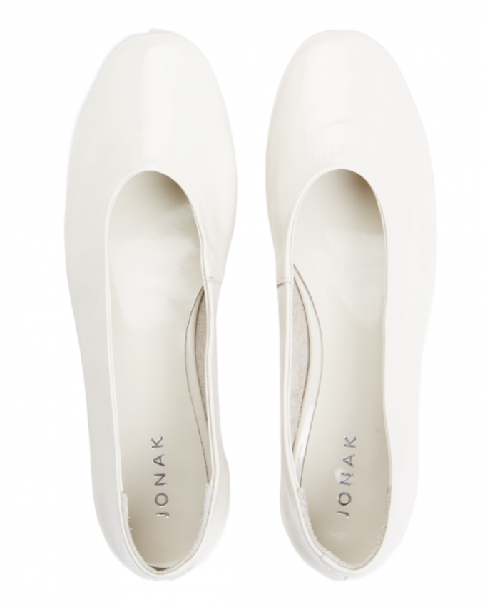 Witte ballerina's van lakleer