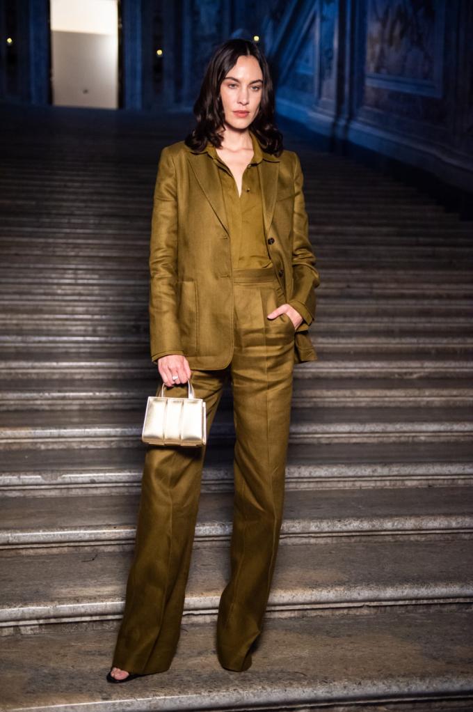 Alexa Chung in Max Mara