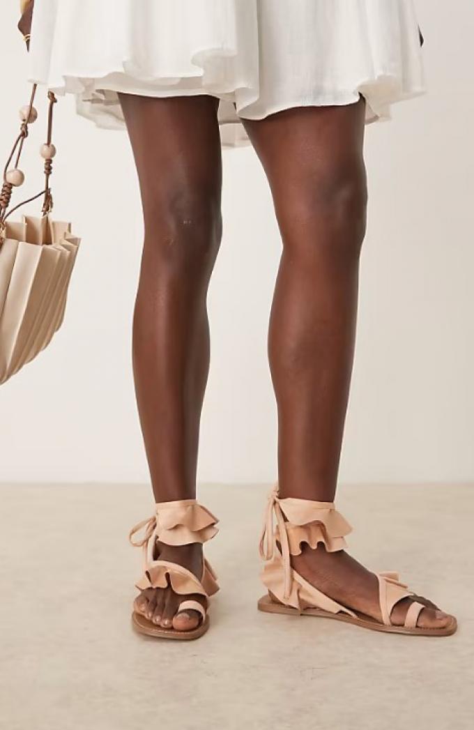 Sandalen met volants 