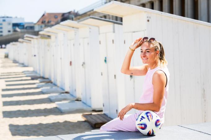 Tessa Wullaert blijft nuchter: “De negatieve commentaren op sociale media zijn toch niet te vermijden, ik trek ze mij gewoon zo weinig mogelijk aan.”