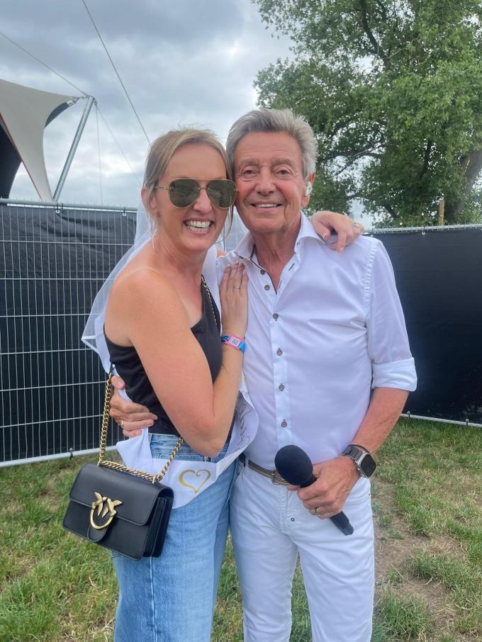 Femke was gelukkig met haar foto bij Willy Sommers.