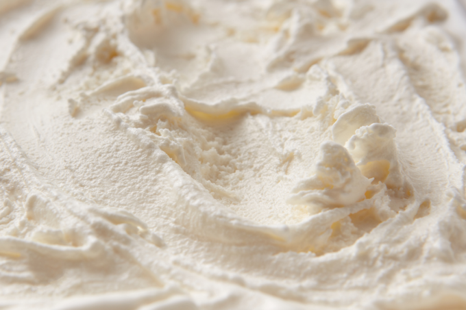 La glace vanille cartonne, mais pourquoi ? Canva