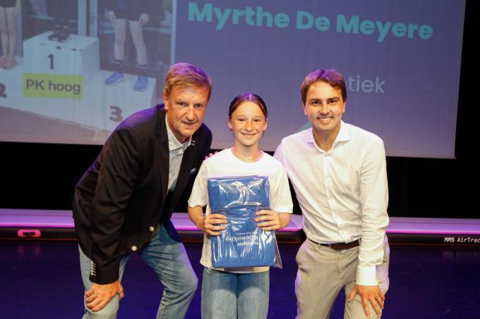 Myrthe De Meyere blonk uit als jongste solokampioen.