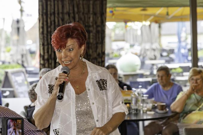 Suzy Marrel, recent tijdens haar optreden in De Kippe in Merkem.