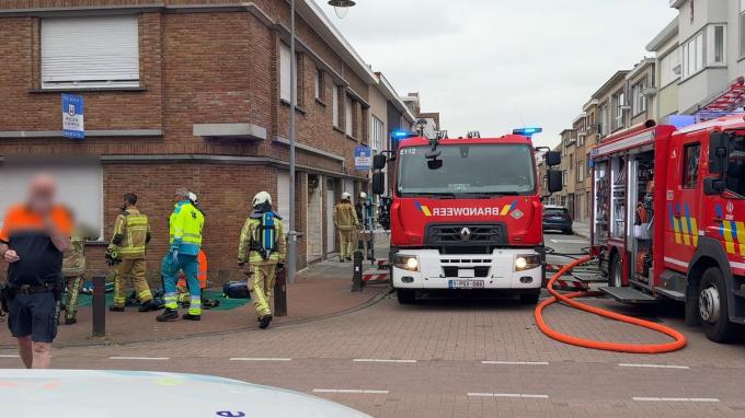 Brandweer en hulpdiensten kwamen massaal ter plaatse naar de Albrecht Rodenbachstraat.