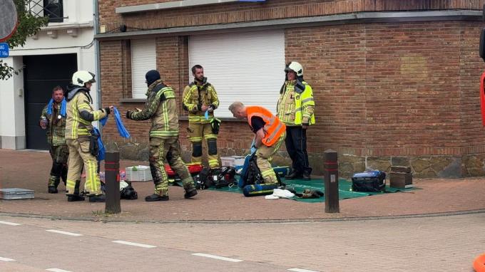 Brandweer en hulpdiensten kwamen massaal ter plaatse naar de Albrecht Rodenbachstraat.