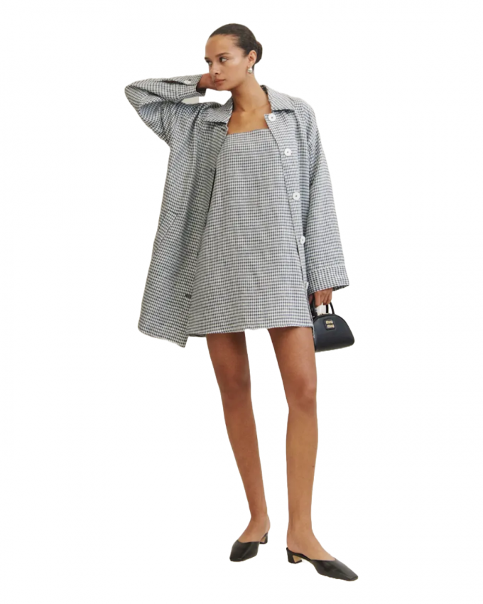 Geruite jas en jurk in linnen