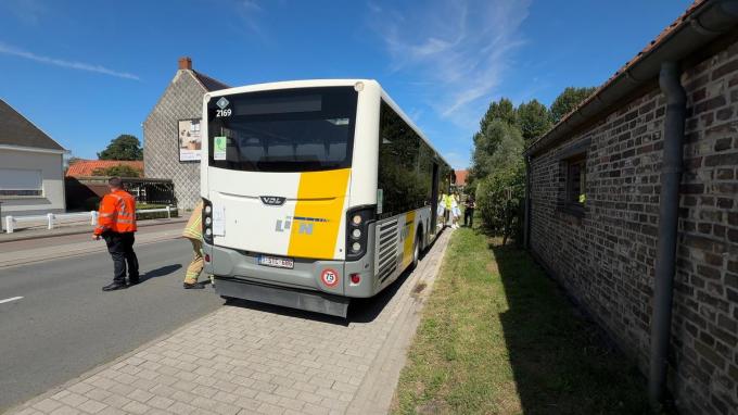 De chauffeur kon zijn bus aan de kant zetten.