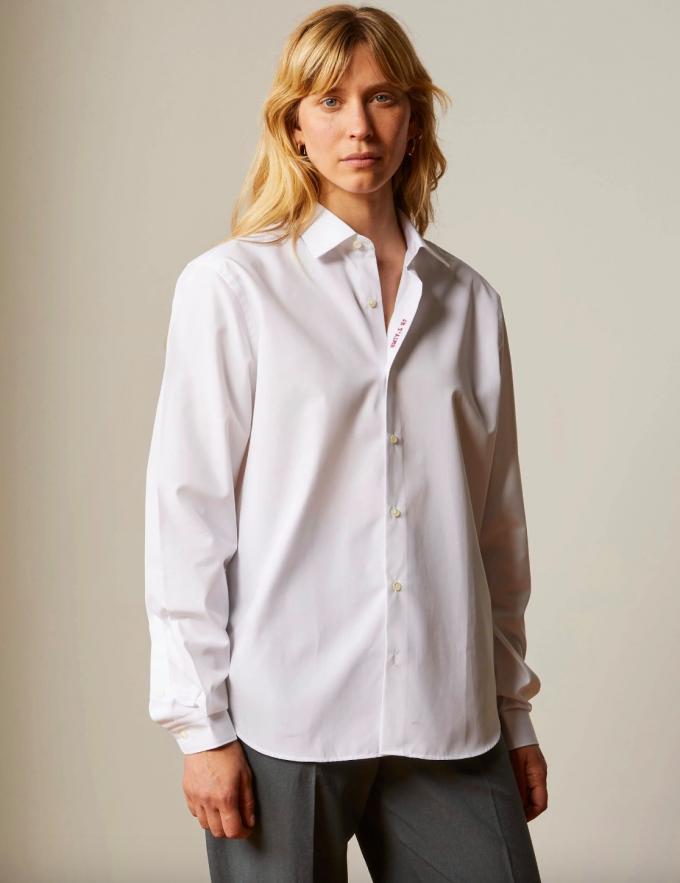 Chemise unisexe avec broderie “Je t’aime”