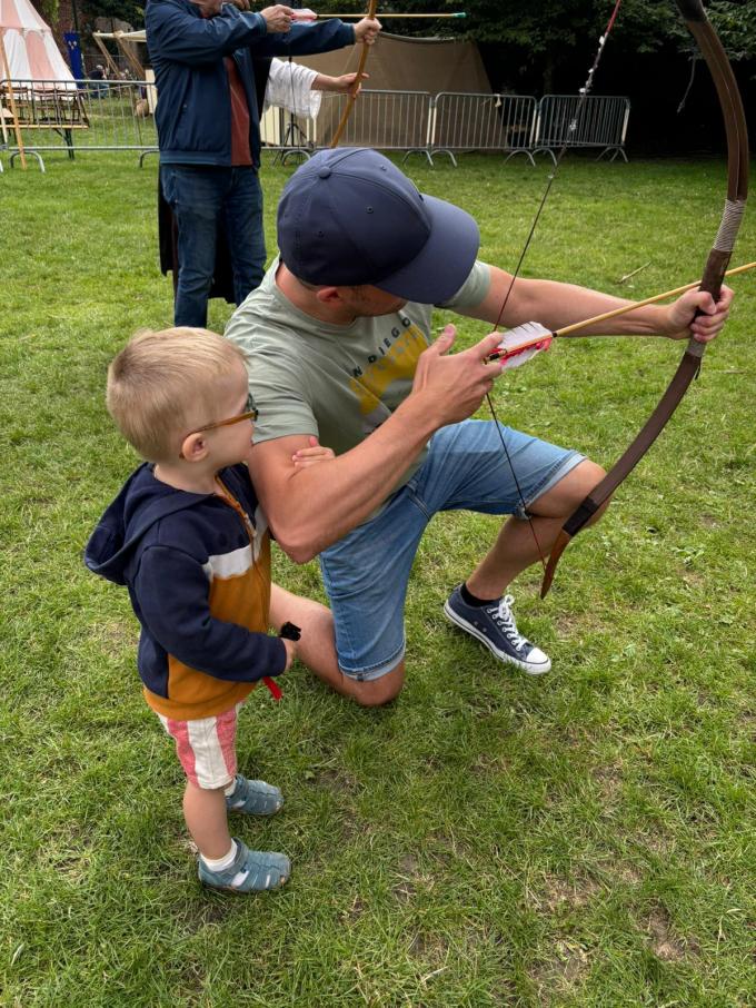 Ook kinderen konden leren van de ouders.