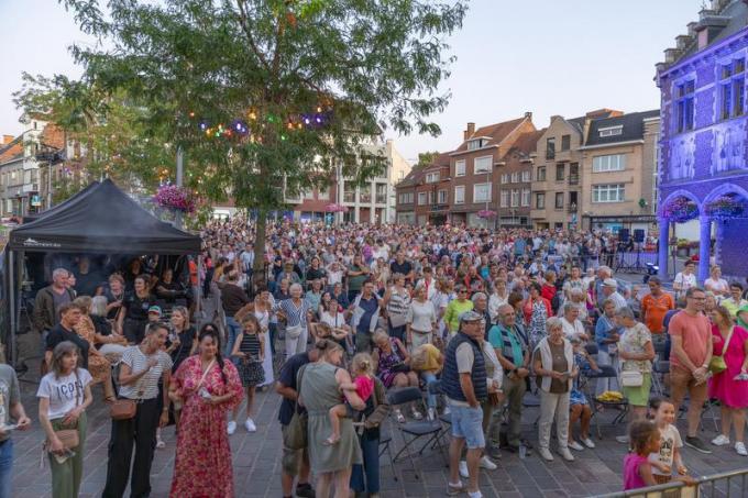 Er kwam veel volk naar de Markt voor Vlaanderen Zingt.