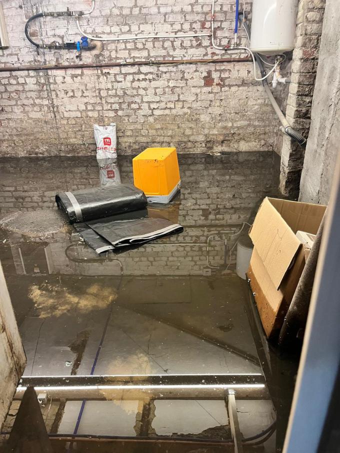 De benedenverdieping stond vol water.