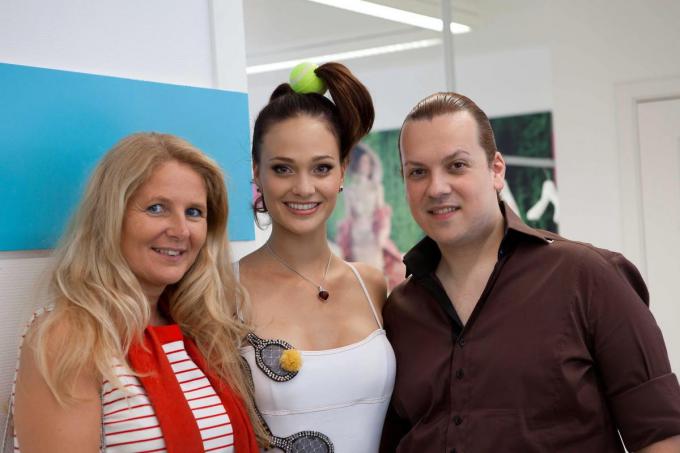 Darline Devos met Cilou Annys en ontwerper Nicky Vankets.