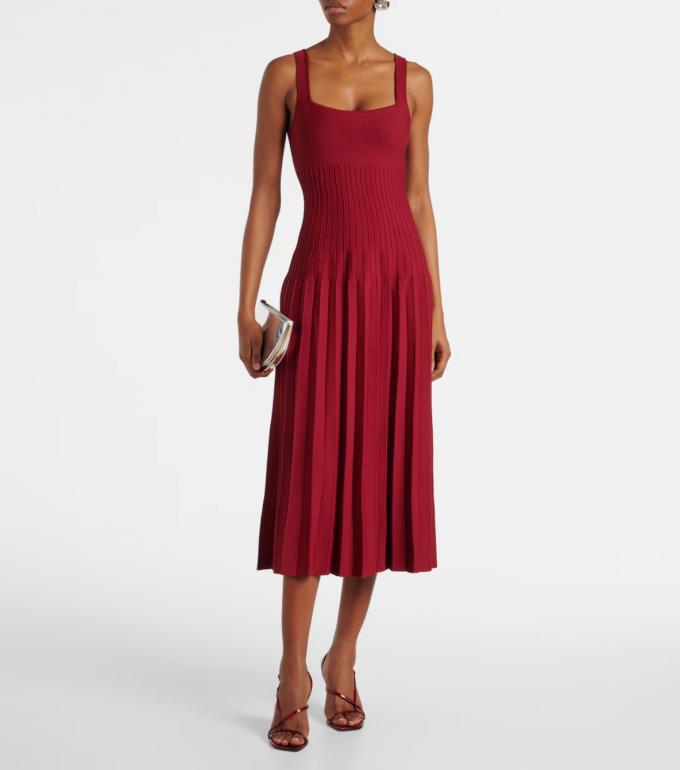Robe lie de vin