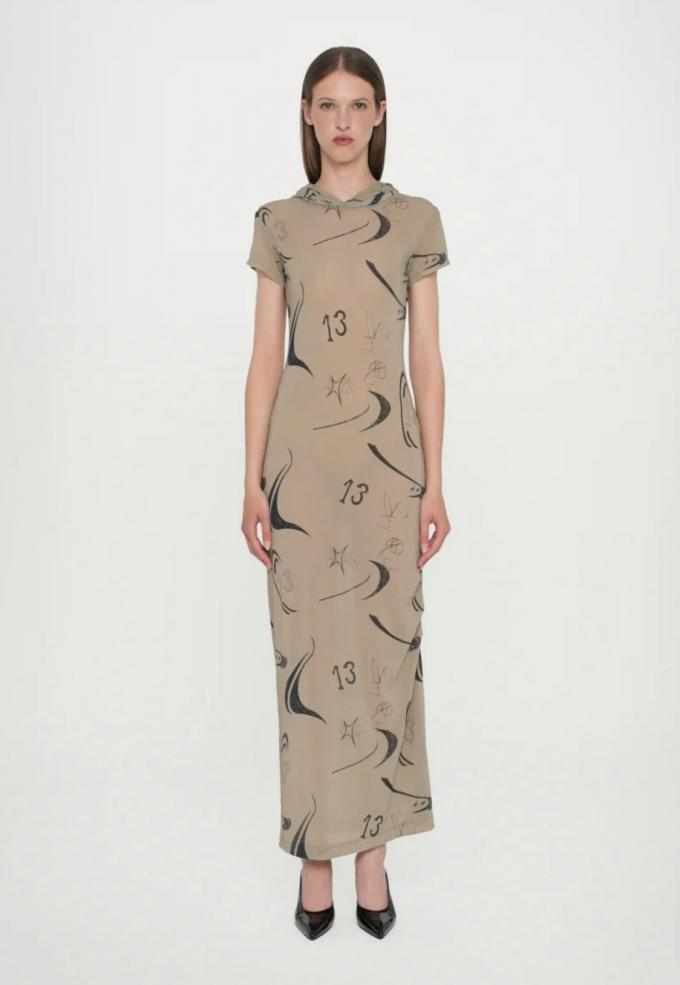 Robe imprimée à capuche