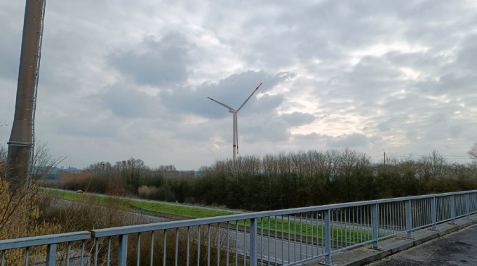Een visualisatie vanop de brug over de E403.