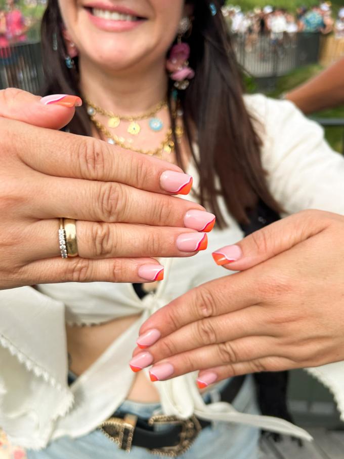 Schuine French mani