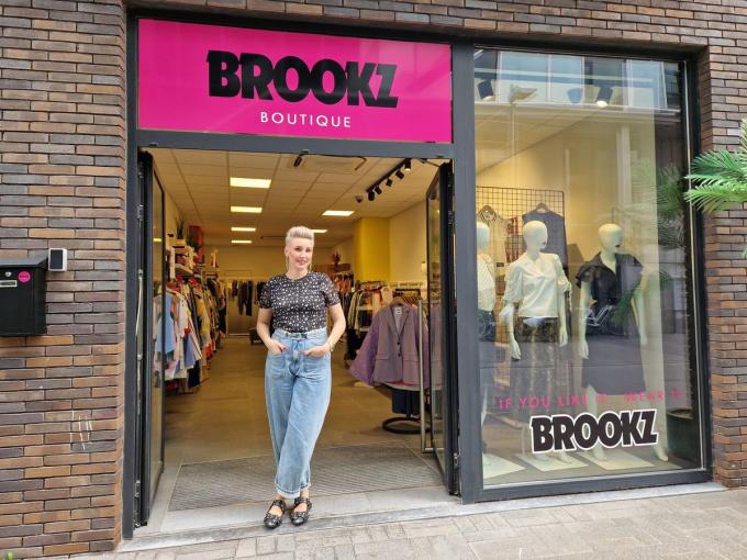 Voor Charlotte van Brookz Boutique was het de eerste soldenperiode: “Je merkt dat mensen sneller binnenspringen om de winkel te leren kennen.” (foto TS)