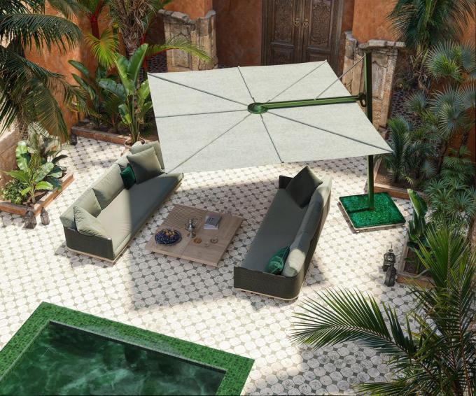 Umbrosa situeert zich vandaag in de absolute top op vlak van luxueuze parasols, bestemd voor de hospitalitysector maar ook voor particulieren. (gf)