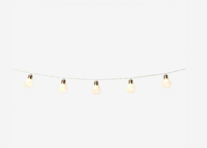 Une guirlande lumineuse