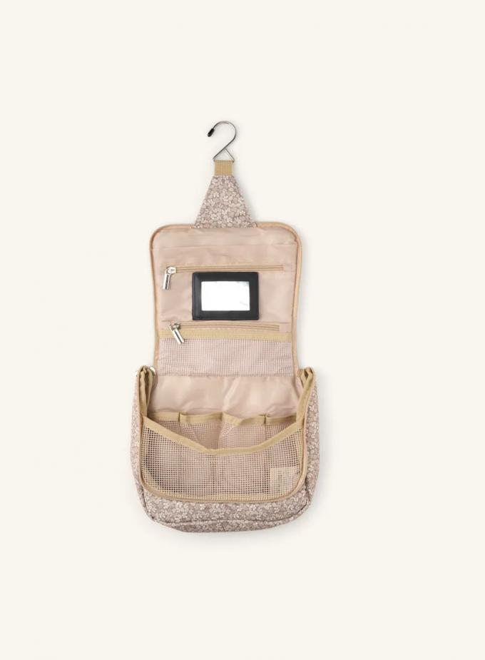 Une trousse à suspendre